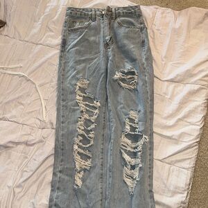 Ripped mom jeans, never worn